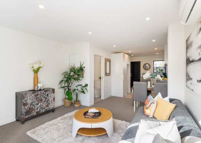  at 329 D Rangatira Road, Beach Haven, North Shore City, Auckland