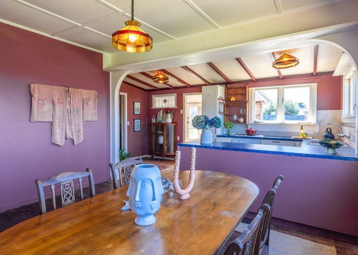  at 14 Weka Road, Oneroa, Waiheke Island, Auckland