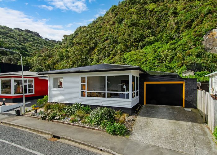  at 87 Breaker Bay Road, Breaker Bay, Wellington