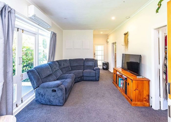  at 102 Anzac Parade, Whanganui East, Whanganui, Manawatu / Whanganui