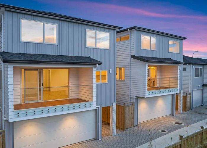  at 27C Greenhill Crescent, Pakuranga, Auckland
