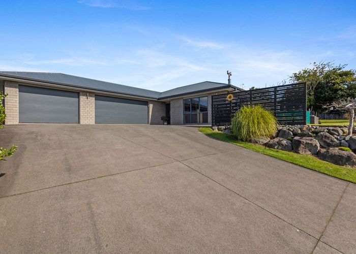  at 21B Heta Road, Highlands Park, New Plymouth, Taranaki