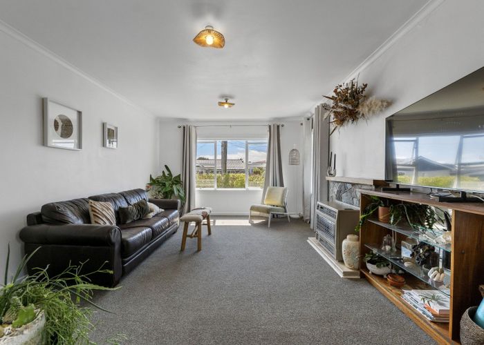  at 16 Rosendale Avenue, Spotswood, New Plymouth