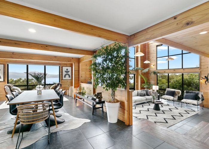  at 122 Black Rock Road, Newlands, Wellington