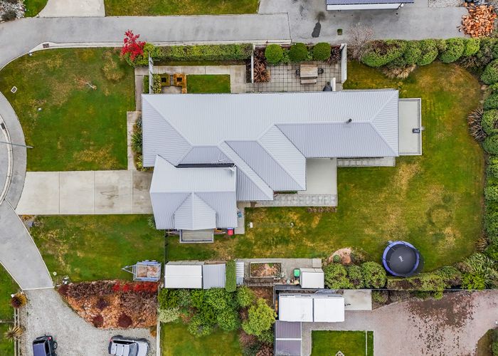  at 27 De Bettencor Place, Mount Pisa, Cromwell, Central Otago, Otago