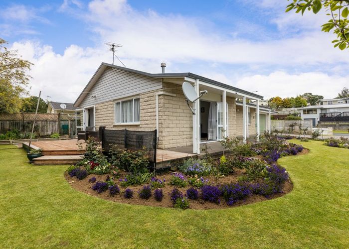 at 68 Riversdale Drive, Merrilands, New Plymouth