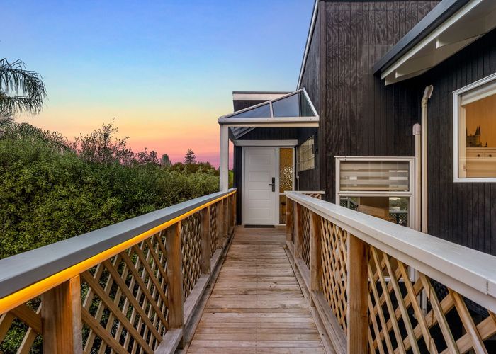 at 1/57A Woodlands Crescent, Browns Bay, North Shore City, Auckland