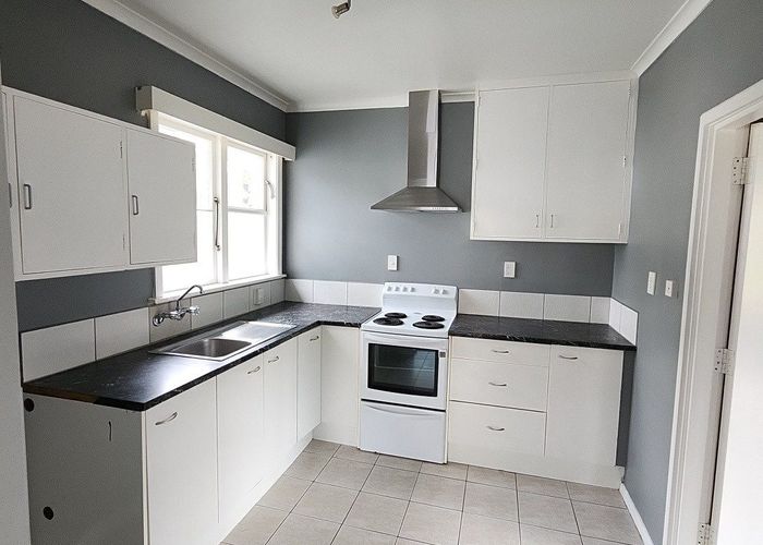  at 3b Kopara Grove, Stokes Valley, Lower Hutt, Wellington