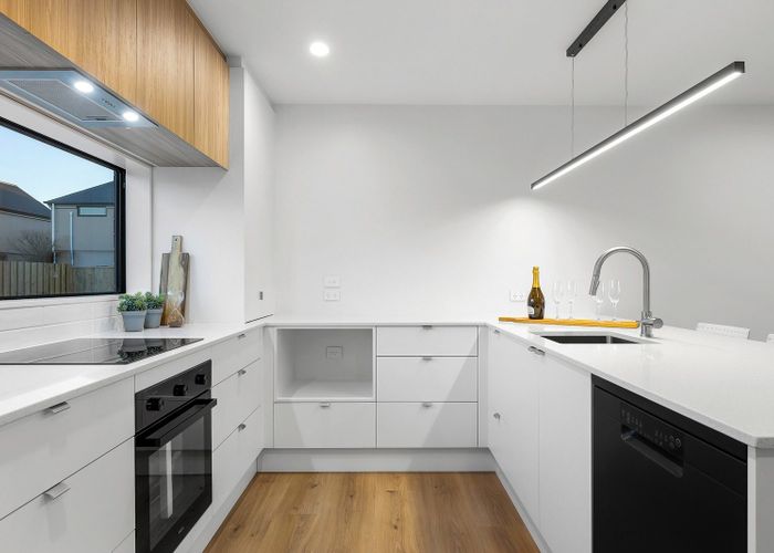  at 4/200 Main North Road, Redwood, Christchurch City, Canterbury