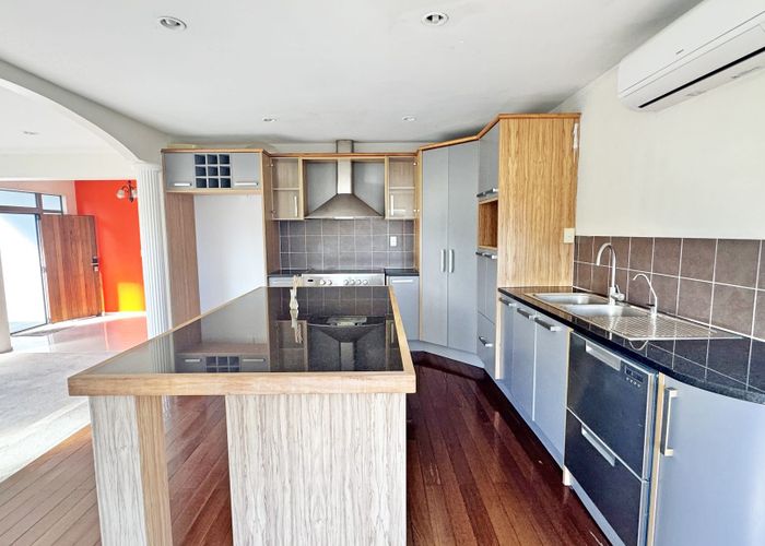  at 17e Balmain Road, Chatswood, North Shore City, Auckland