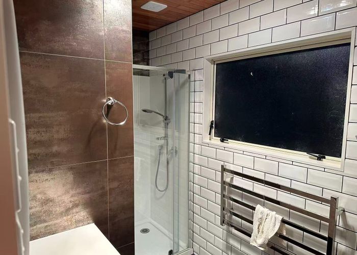  at 19 Emlyn Place, Torbay, North Shore City, Auckland