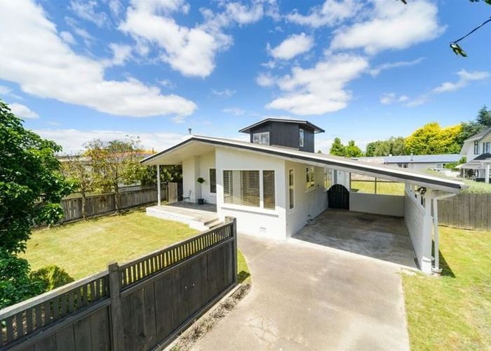  at 16 Newcastle Street, Hokowhitu, Palmerston North