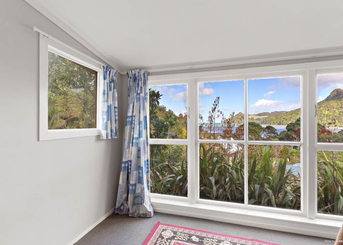  at 2D Foster Avenue, Huia, Auckland