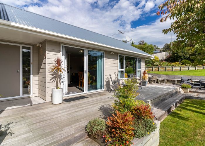  at 10 Sretlaw Place, Glenross, Dunedin, Otago