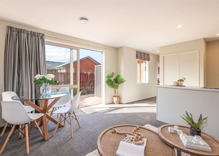  at 1/149 Highsted Road, Casebrook, Christchurch