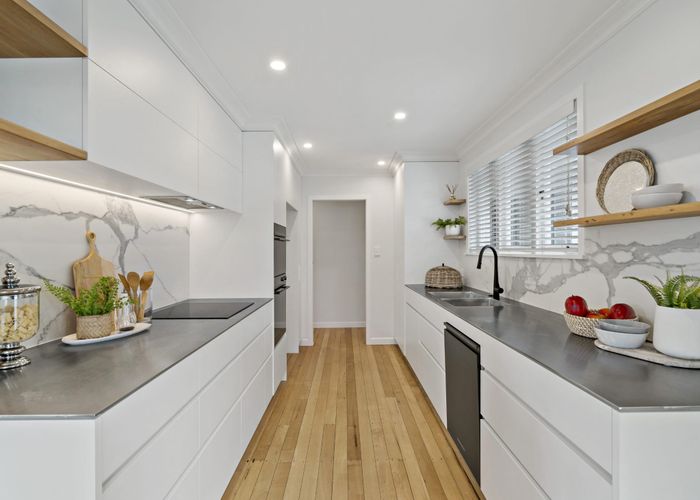  at 9 Mcrae Road, Mount Wellington, Auckland