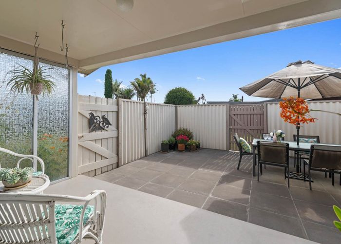  at 37 Magnolia Avenue, Papakura, Papakura, Auckland