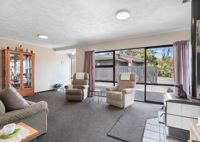  at 4/16 Evans Road, Glen Eden, Waitakere City, Auckland