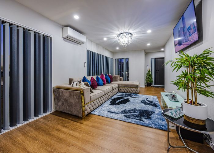  at 11A Kimdale Place, Totara Heights, Manukau City, Auckland