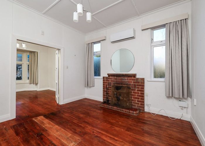  at 10 Newport, Belleknowes, Dunedin, Otago