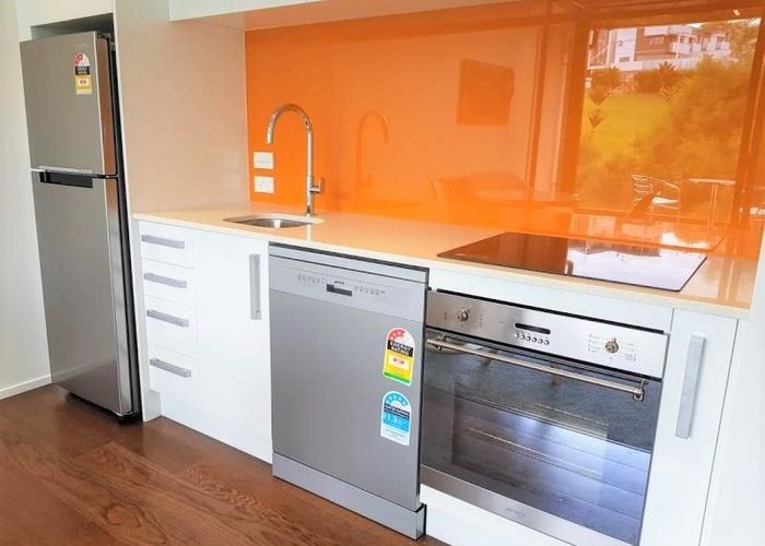  at 2F/22 Fleet Street, Eden Terrace, Auckland City, Auckland