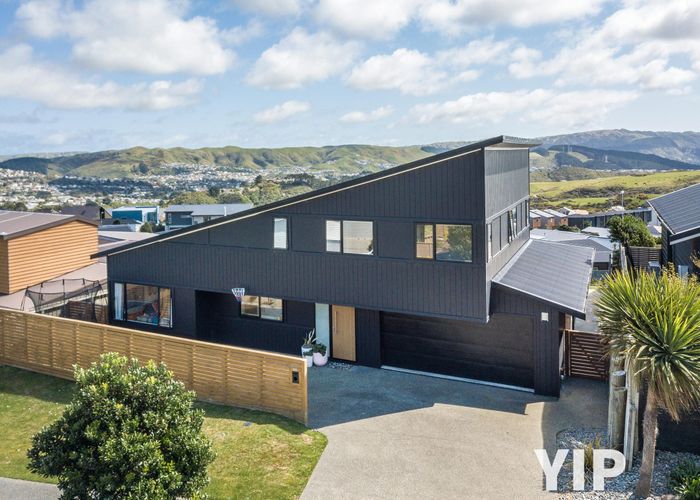  at 49 Cedarwood Street, Woodridge, Wellington