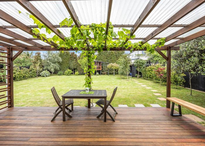  at 33 Carnarvon Avenue, Glendowie, Auckland