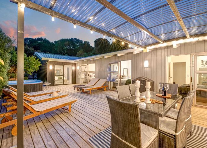  at 18 Glengarry Avenue, Manly, Rodney, Auckland