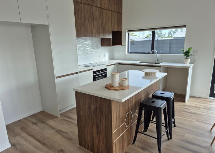  at 33 Ferndale Drive, Kawakawa Bay, Manukau City, Auckland