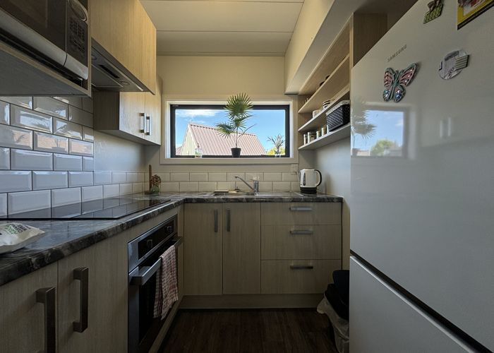  at 1/16 Cecil Place, Waltham, Christchurch City, Canterbury