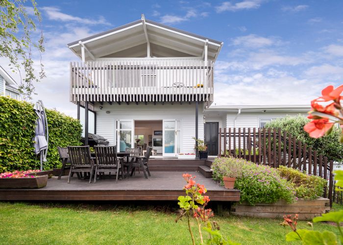  at 1/4 Gibraltar Street, Howick, Auckland