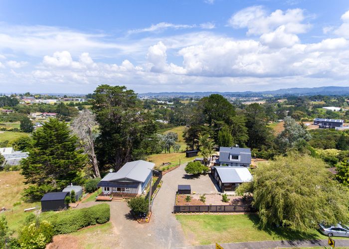  at 22 Red Hills Road, Massey, Auckland