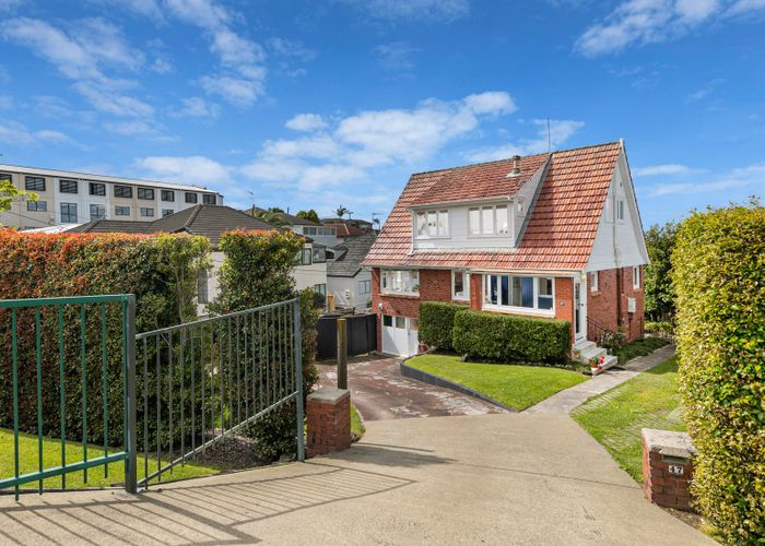  at 47 Forrest Hill Road, Milford, North Shore City, Auckland