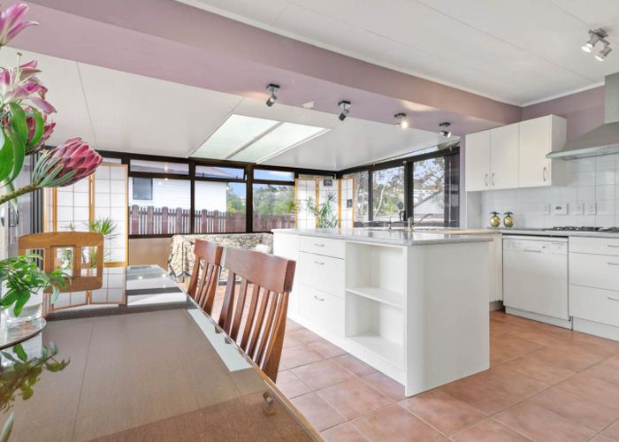  at Wren Place, Mairangi Bay, North Shore City, Auckland