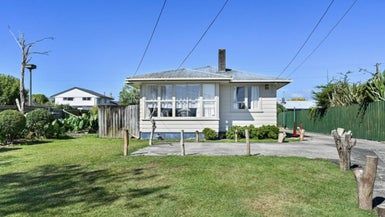  at 27 Halberg Crescent, Chartwell, Hamilton