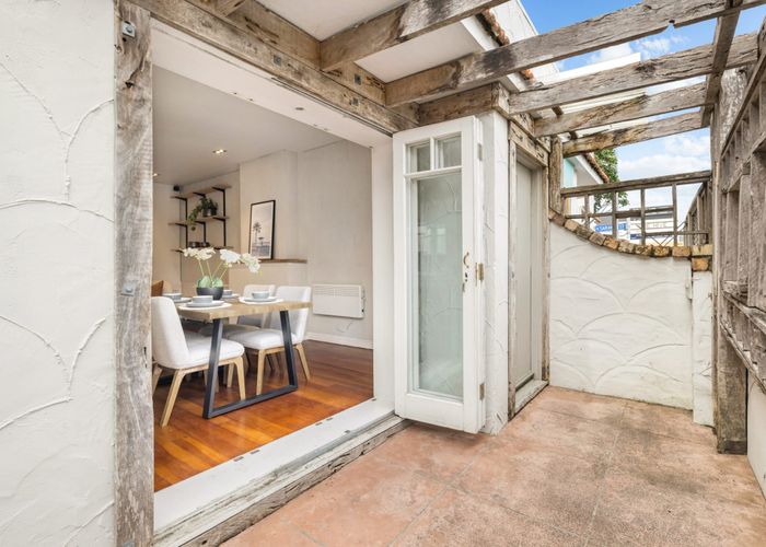  at 2/542 Parnell Road, Parnell, Auckland City, Auckland