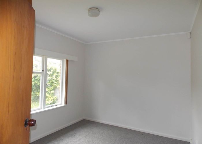  at 15 Staveley Avenue, Hillsborough, Auckland City, Auckland
