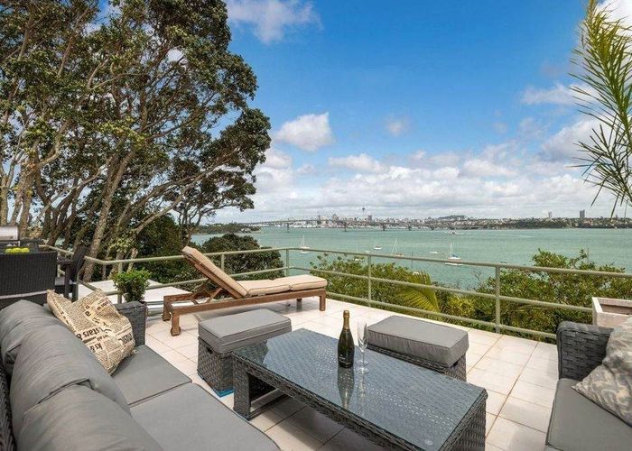  at 11 Hinemoa Street, Birkenhead, North Shore City, Auckland