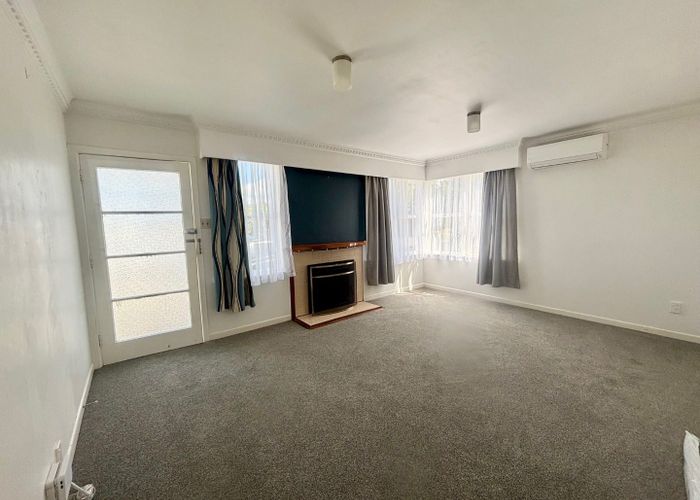  at 85 Albany Highway, Unsworth Heights, Auckland