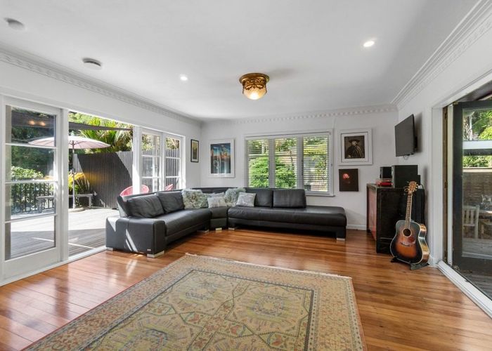  at 31 Valley Road, Titirangi, Auckland