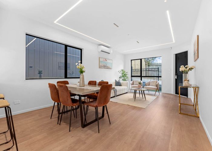  at 3/12 Johnston Road, Mount Wellington, Auckland City, Auckland