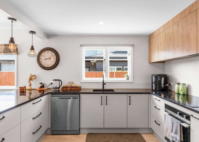  at 33 Winston Avenue, Hokowhitu, Palmerston North
