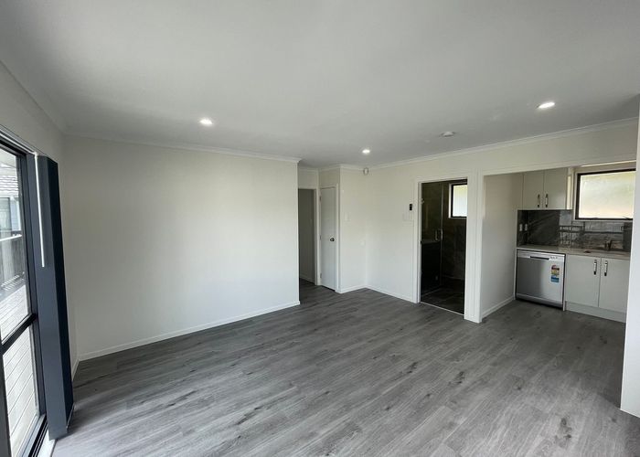  at 35A Somerset RD, Mount Roskill, Auckland