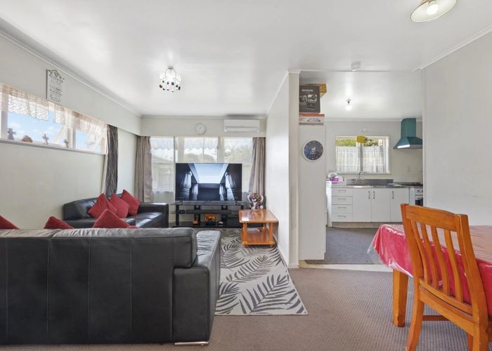  at 2/17 CHURCH STREET, Otahuhu, Auckland City, Auckland