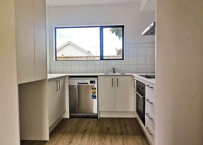  at 22 Eileen Newey Place, Henderson, Waitakere City, Auckland