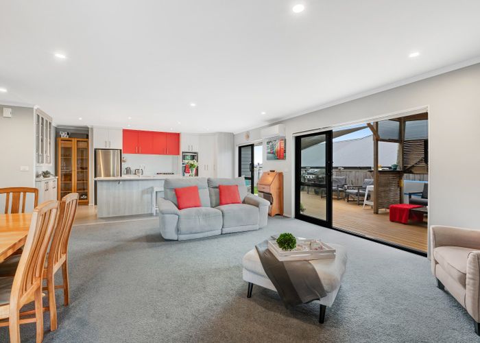  at 14 Kingfisher Road, Silverdale, Rodney, Auckland