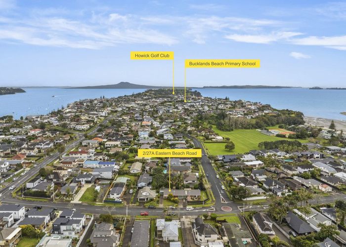  at 2/27A Eastern Beach Road, Eastern Beach, Manukau City, Auckland