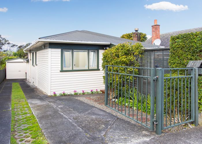  at 7 Bungalow Avenue, Point Chevalier, Auckland