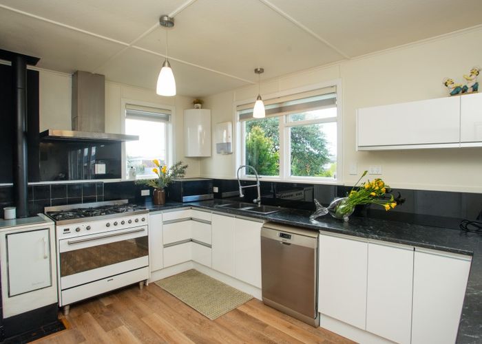  at 4 Oxford Place, Taradale, Napier