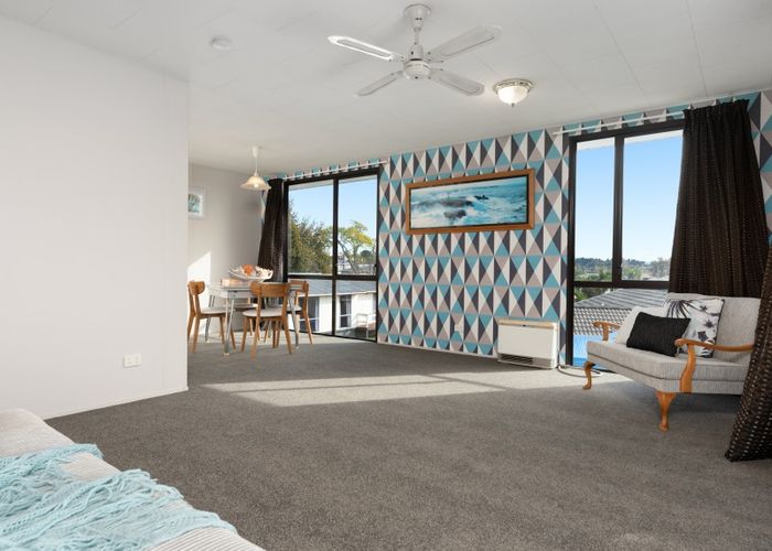  at 18 Park View Rise, Gate Pa, Tauranga